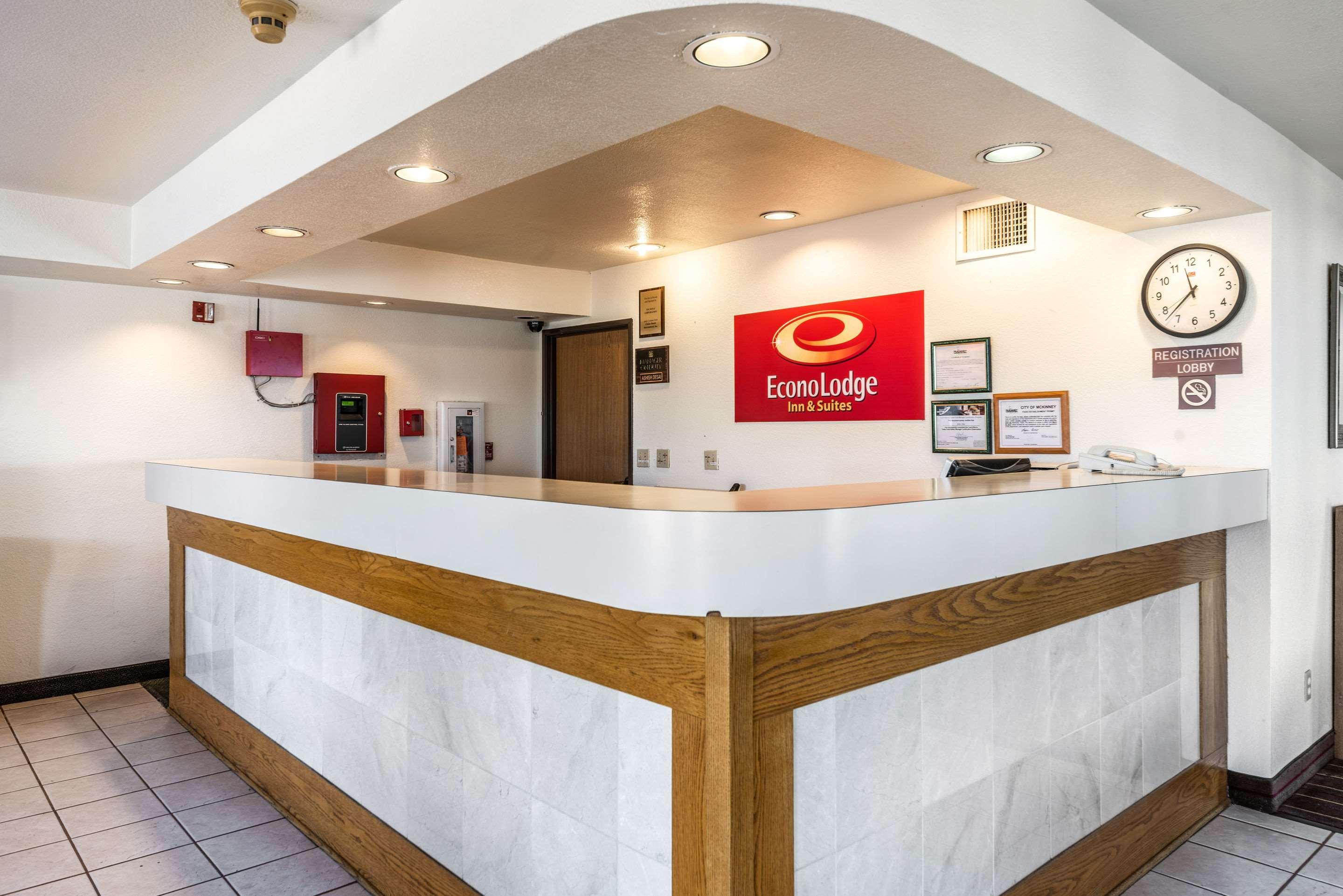 Econo Lodge Inn & Suites McKinney Bagian luar foto