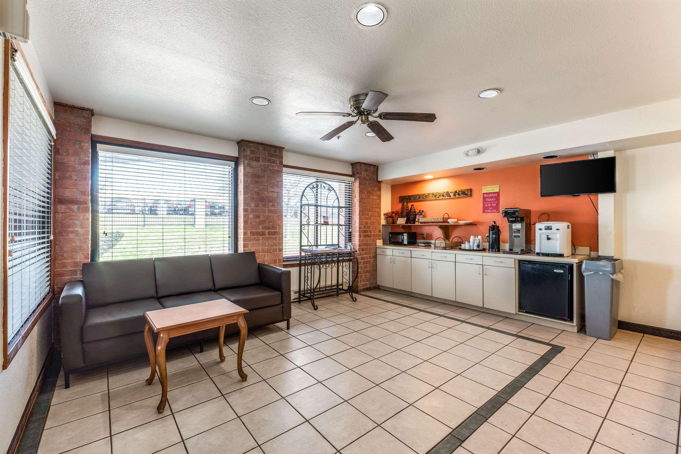 Econo Lodge Inn & Suites McKinney Bagian luar foto