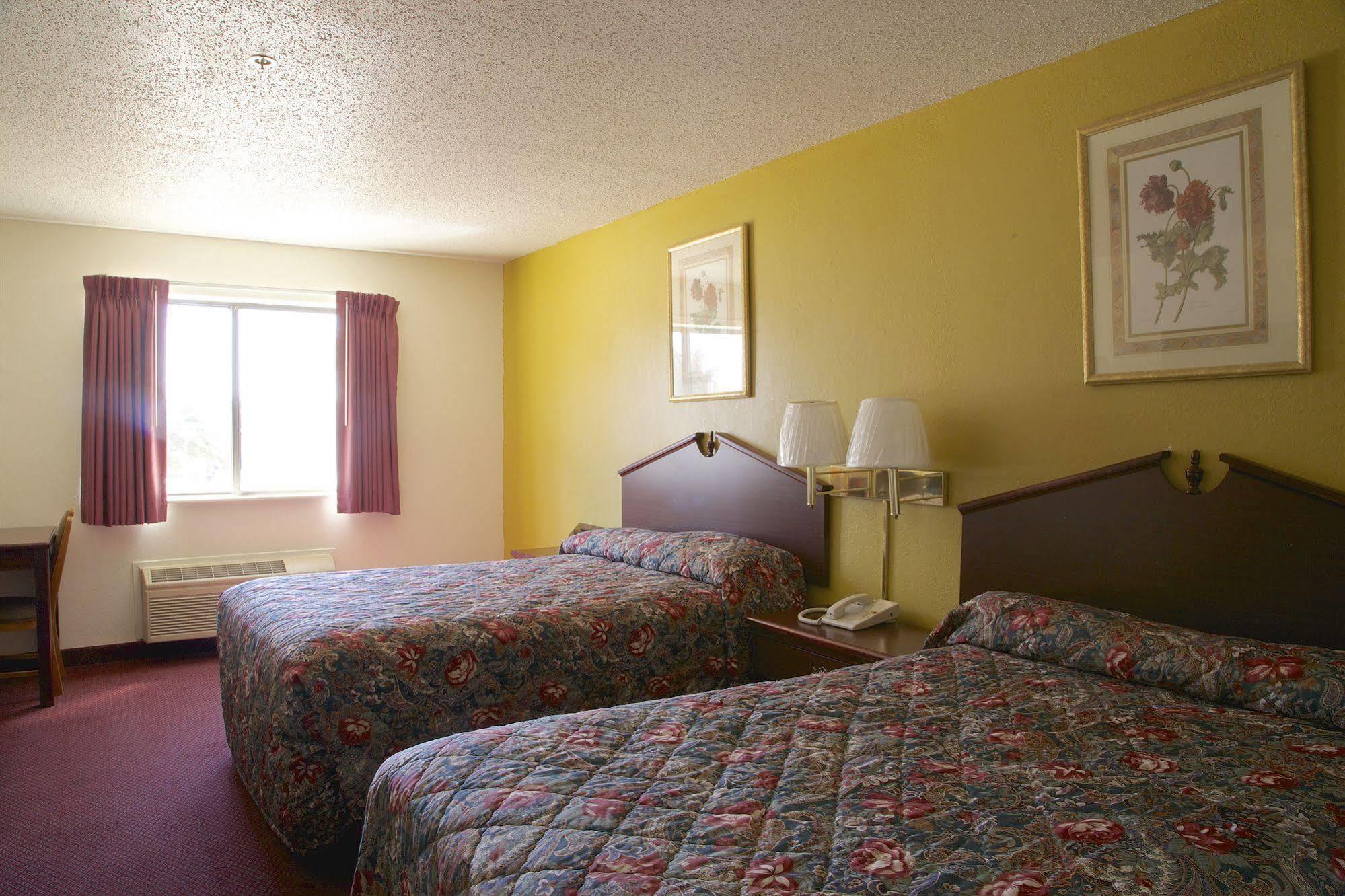 Econo Lodge Inn & Suites McKinney Bagian luar foto